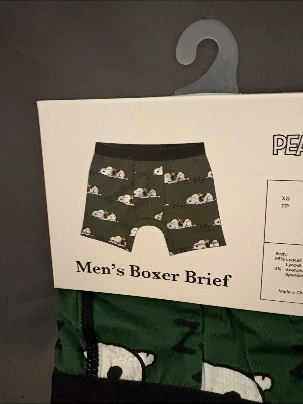 NWT Peanuts Green Boxer Briefs with Snoopy Print sku TR152 men’s size M (32-34”)